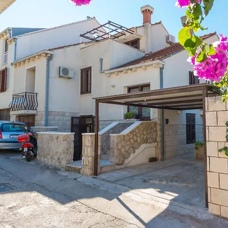 Geraeumige Ivana Mit Terrasse Apartment Dubrovnik